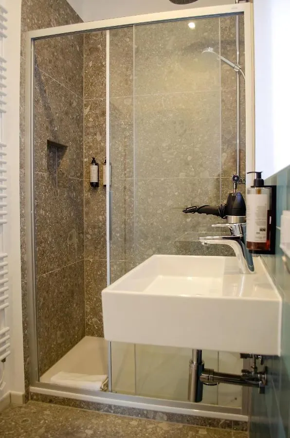 Homely Stay Studio 8 - Relaxed Self-Check-In Room In Munich Apartment
